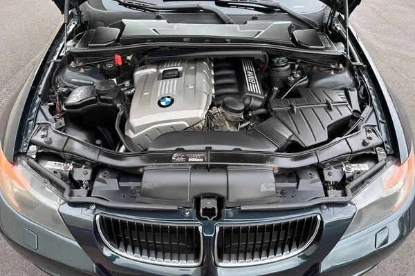 Used BMW 325xi Engine